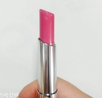 迪奧005和004哪個好看？