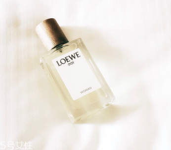 LOEWE001香水多少錢(qián)？LOEWE001香評(píng)