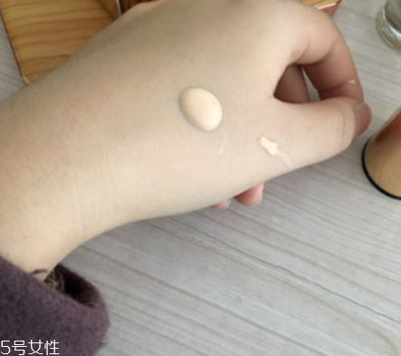 ysl圣羅蘭粉底液遮瑕效果好嗎？遮瑕強(qiáng)度不夠