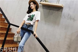 牛仔褲染上紅色怎么辦？牛仔褲染色別擔(dān)心