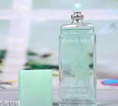 濃香水和淡香水哪個好？淡香水男女都能用