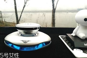 汽車香水座怎么加香水？用滴管注入原瓶
