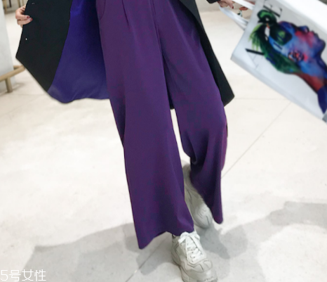 運動鞋搭配什么褲子好看？春季最佳穿搭