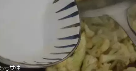 花椰菜炒肉怎么做好吃？這么做簡單又美味