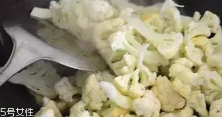花椰菜炒肉怎么做好吃？這么做簡單又美味