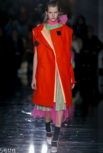 prada2018秋冬系列好看嗎_款式有哪些？