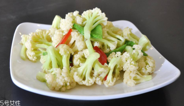 花菜不熟會(huì)中毒嗎？不要這樣嘗試