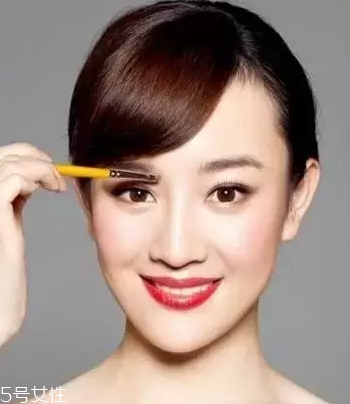 怎么化標(biāo)準(zhǔn)眉？三點法打造親和眉形