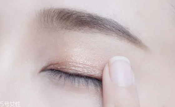 眉卡好用還是眉貼好用？眉貼更精確