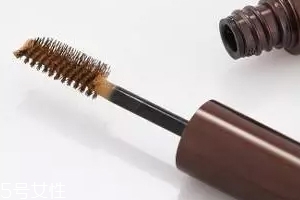 染眉膏和眉筆哪個好用？染眉膏適合濃眉