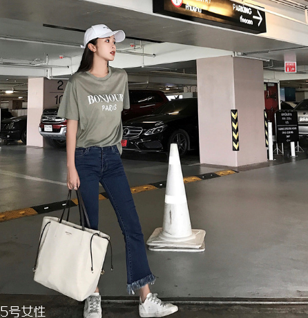 胖人適合穿牛仔褲嗎？選對版型誰都可以穿