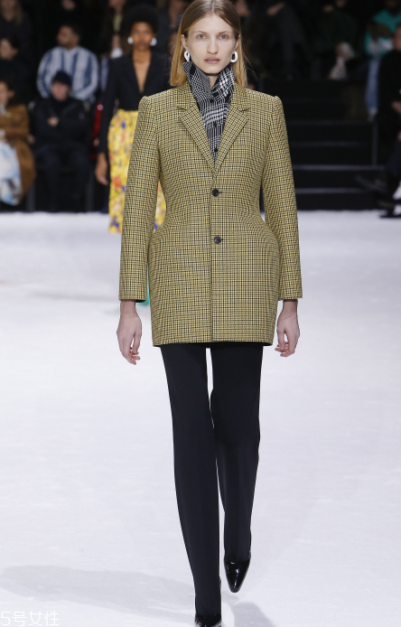 balenciaga巴黎世家2018秋冬系列好看嗎_有哪些款式？