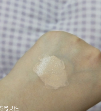 遮瑕液可以遮痣嗎？ 捷克dermacol遮瑕液遮痣測(cè)試