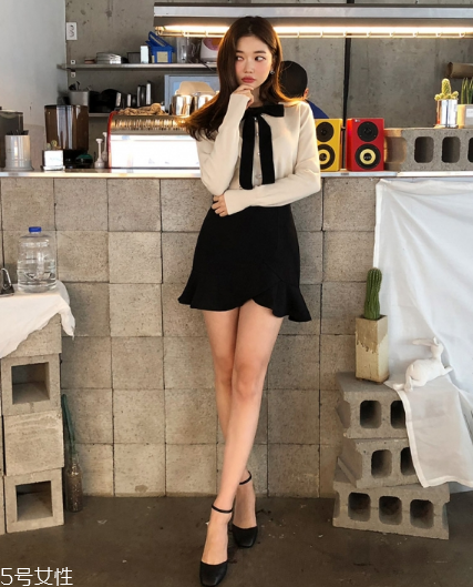 米色毛衣怎么搭配？打造氣質(zhì)女神范兒