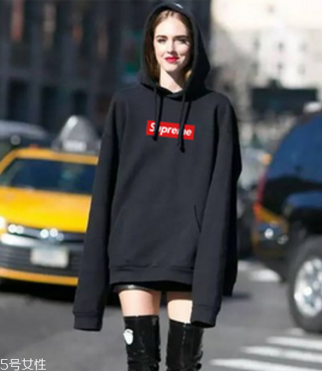 男生喜歡女生穿什么風(fēng)格衣服？男生不能抵擋的穿衣風(fēng)格