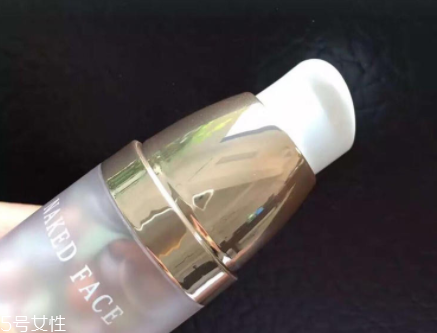 holika隔離霜好用嗎？性價(jià)比極高的干皮隔離霜