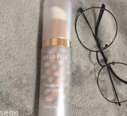holika隔離霜好用嗎？性價(jià)比極高的干皮隔離霜