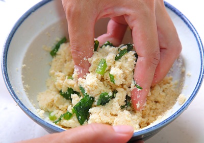 怎么用黃豆做豆?jié){、豆腐、豆腐腦
