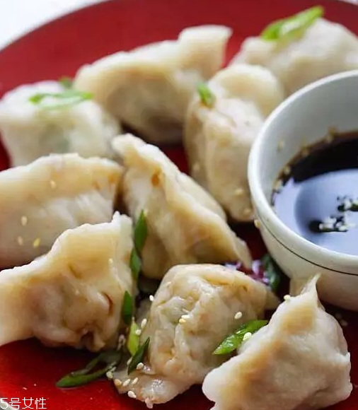 餃子餡用豬的哪塊肉好？前腿肉是餃子餡首選