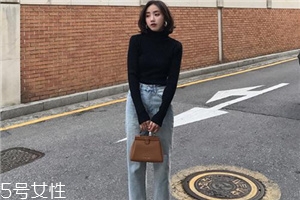 牛仔褲小腿太緊怎么辦？多穿穿就松了