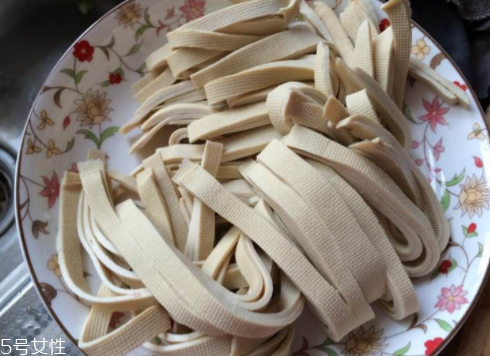 豆腐皮泡一天能吃嗎？泡太軟口感不好
