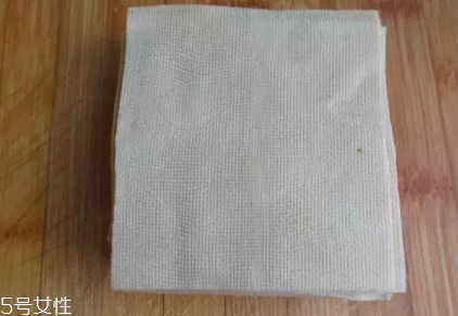 豆腐皮能油炸嗎？火候太猛容易炸糊