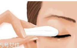 卸眼妝眼睛刺痛怎么辦？5款溫和不刺激的眼部卸妝推薦