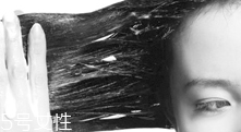 自己染發(fā)怎么染均勻？4個(gè)步驟讓你秒懂染發(fā)DIY