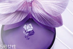 蘭蔻塑顏雪花霜怎么用？按照官方提拉手法效果最好