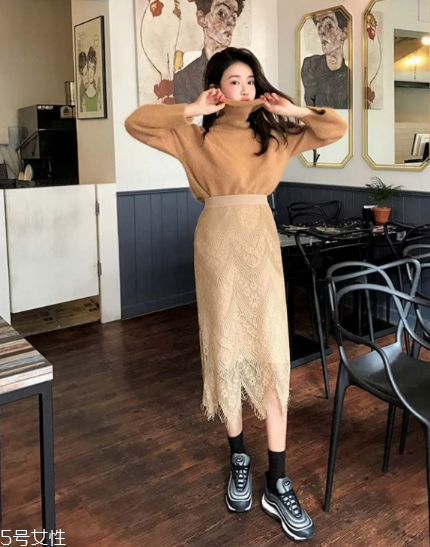 蕾絲長裙配什么鞋子？為你加足時髦指數(shù)