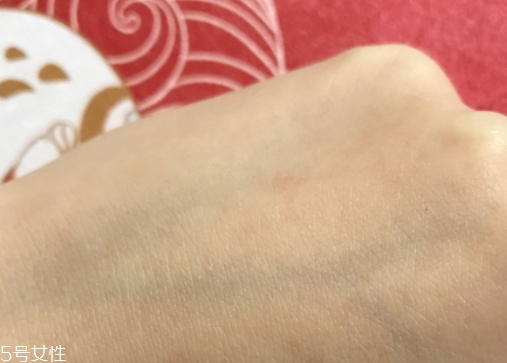 純露可以當噴霧嗎？隨時為你補充水分