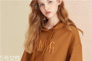 今年流行什么款式衛(wèi)衣？春日造型全靠它