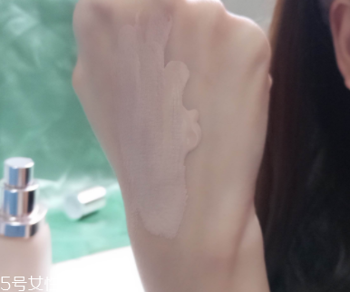 lamer粉底液怎么樣？lamer粉底液試色