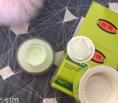 馥佩和馥珮哪個(gè)是假的？并非真假李逵
