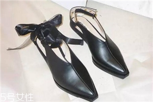 reike nen鞋子多少錢(qián)？畫(huà)報(bào)般的潮流經(jīng)典
