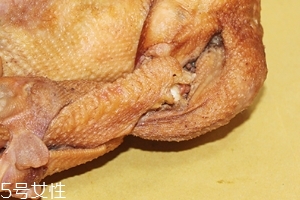 燒雞是公雞還是母雞？一般都是公雞