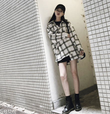 襯衫里面要穿衣服嗎？要看襯衫的面料顏色