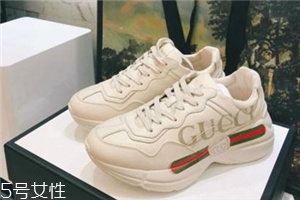 gucci老爹鞋有女款嗎？明星們?nèi)耸忠浑p