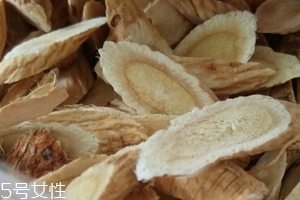 黃芪是甘草嗎？不是一種東西