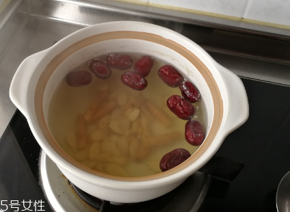 黃芪是大的好還是小的好？好壞跟大小無關(guān)