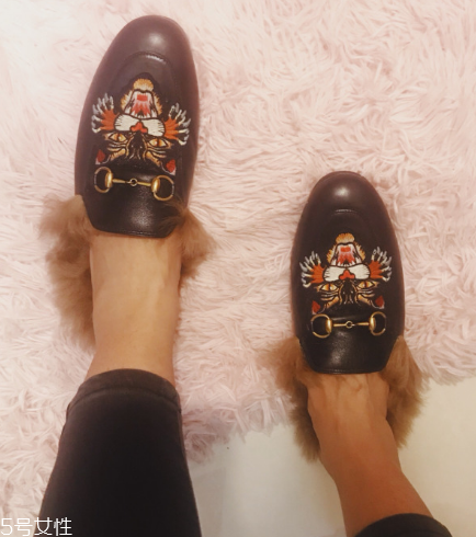 gucci拖鞋是什么毛？明星人手一雙