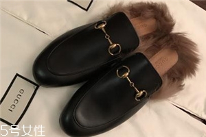 gucci拖鞋是什么毛？明星人手一雙