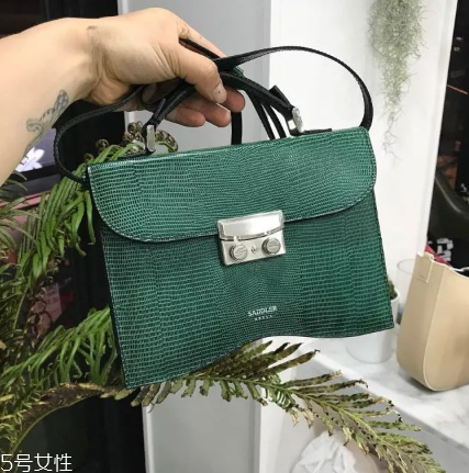 saddler seoul是什么牌子？終于不用撞包了