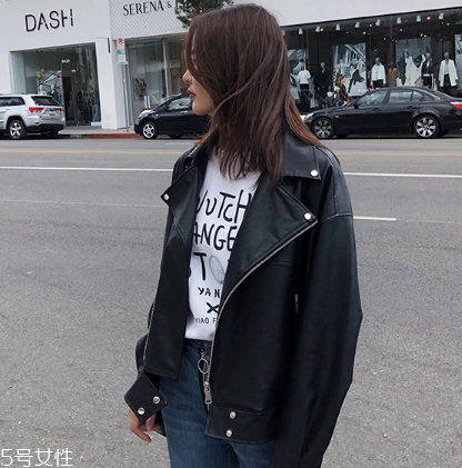 皮衣起褶子怎么辦？皮衣穿著要注意