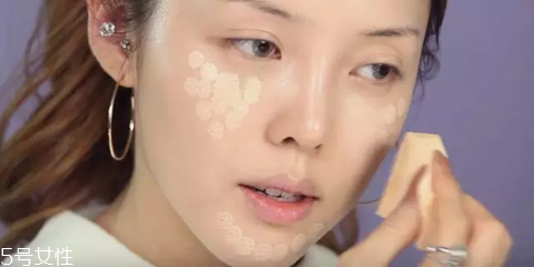 怎么控油簡(jiǎn)單有效？四個(gè)方法和油膩脫妝分手