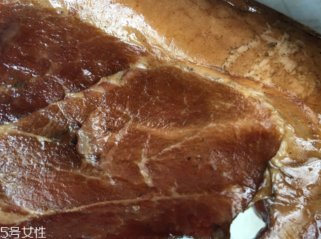 煙熏臘肉會(huì)致癌嗎？別大量吃就行