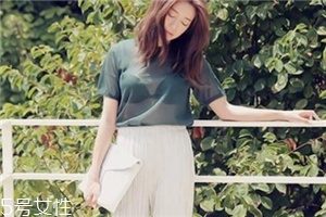 白褲子怎么搭配衣服好看？跟著明星學(xué)穿搭