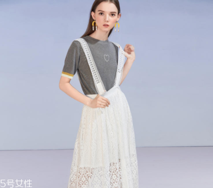 夏天穿衣怎么顯高顯瘦？?jī)商籽b備美美出門(mén)撩漢