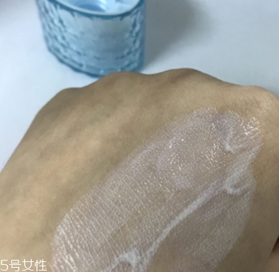 防曬乳可以當(dāng)隔離用嗎？不可用在妝前