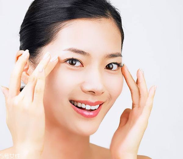 什么樣的人笑起來(lái)好看？如何避免笑起來(lái)像鬼？